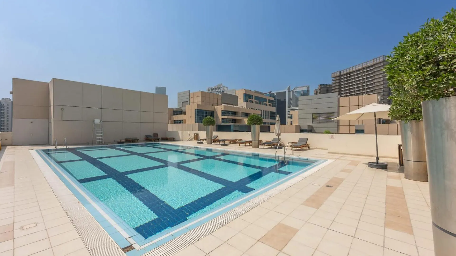 Minimalist And Modern Studio In Business Bay Dubai 0*,  Emirados Árabes Unidos