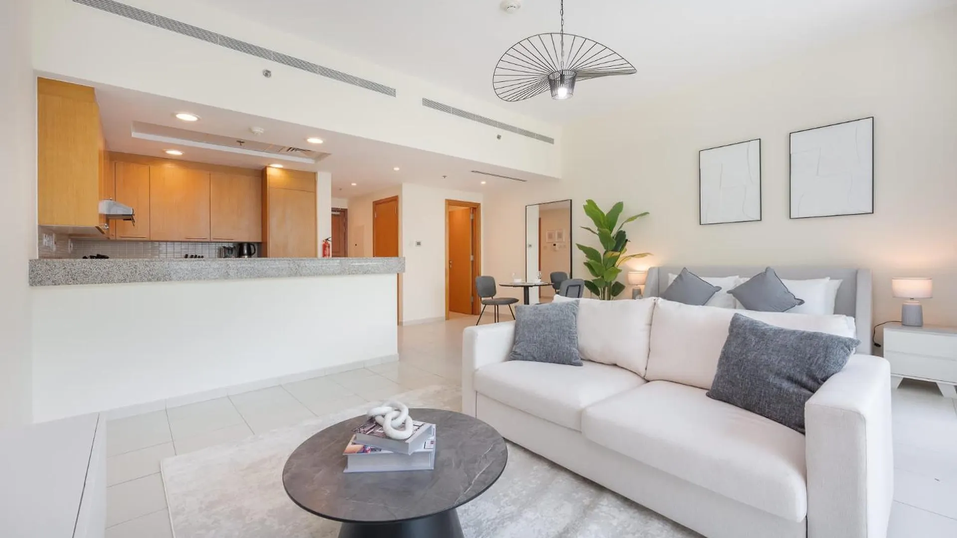 Minimalist And Modern Studio In Business Bay Dubai 0*,